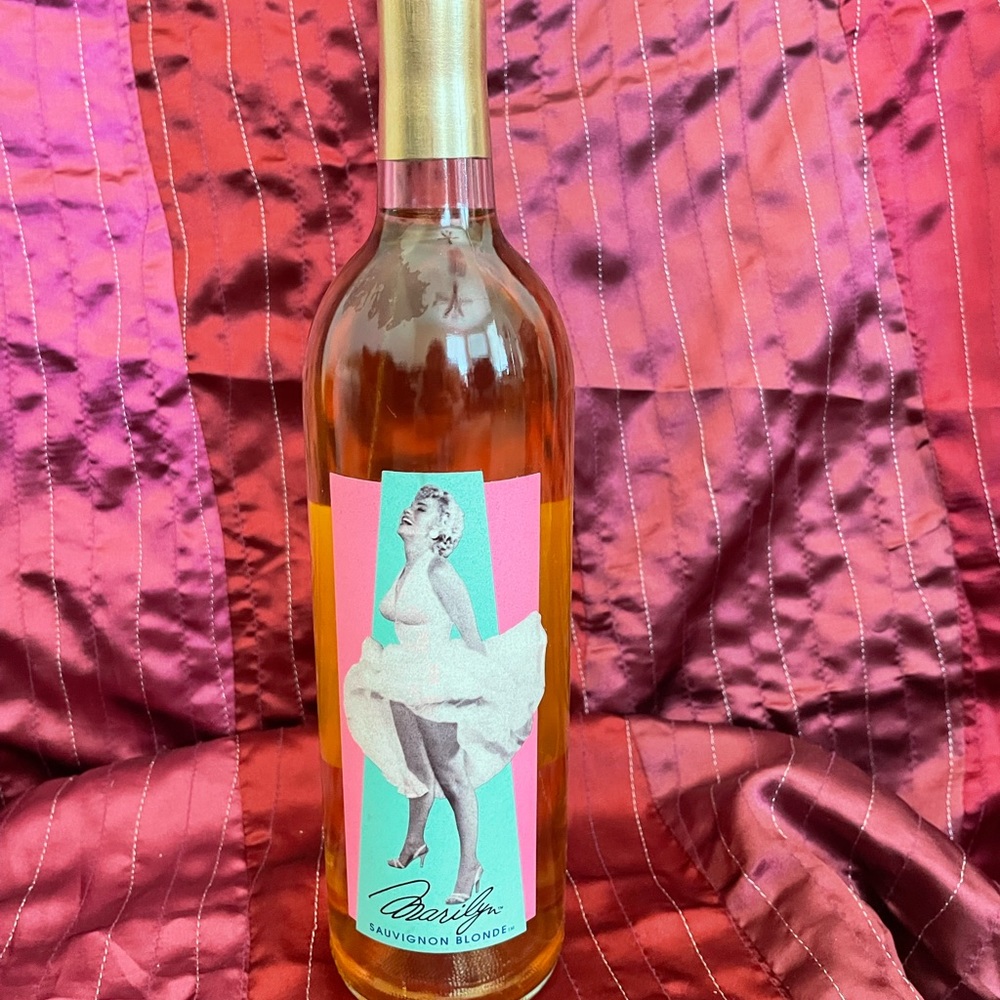 MARILYN MONROE COLLECTORS EDITION 2009 Marilyn Sauvignon Blonde wine
